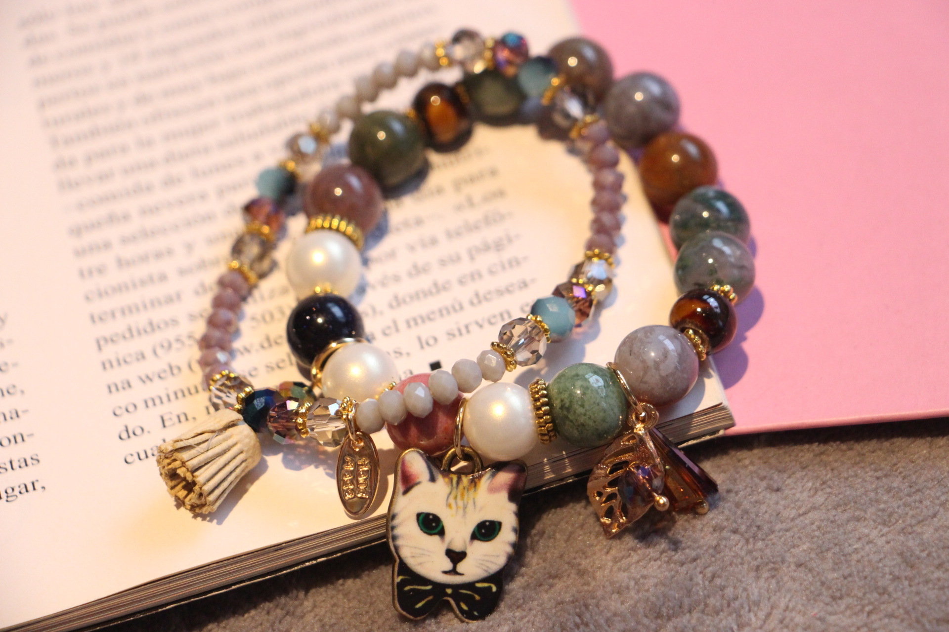 Fashion Cat Artificial Crystal Agate Beaded Bracelets 1 Piece
