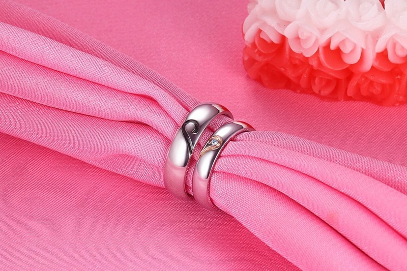 Fashion Heart Shape Titanium Steel Inlay Zircon Rings 1 Piece