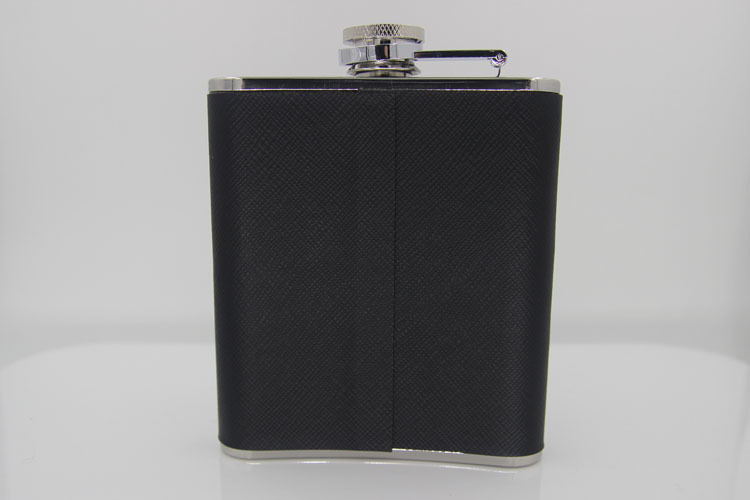 经典贴斜纹黑皮