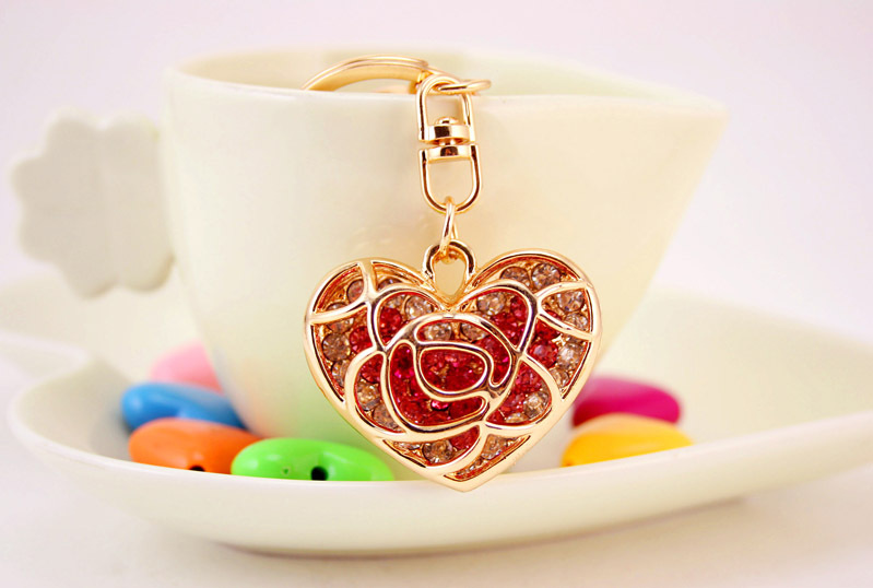 35g Weight Alloy, Metal Material Heart Pattern Unisex Gender Pink, Purple, Red, Blue, Peach Color Creative Cute Diamond Hollow Peach Heart Car Keychain Couple Key Chain Love Metal Pendant 8