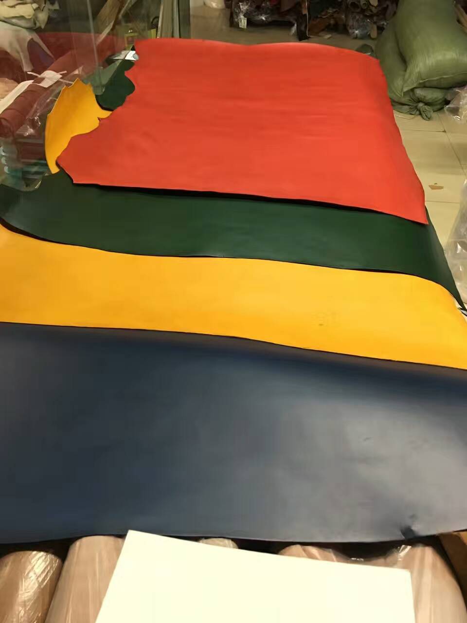 厂家供应意大利进口头层二层牛皮黄牛皮疯马皮毛胚皮油腊皮