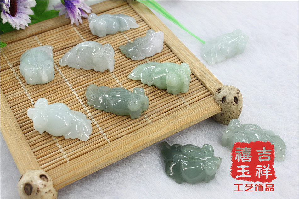 Quality organic replica jade, emerald pendant