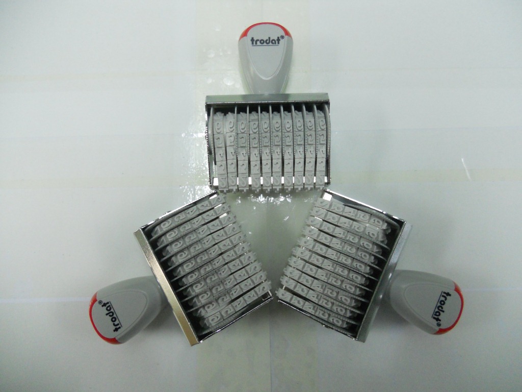 ��ƷTrodat 15510ӡ�� ׿�����ӡ�� �ָ�5mm 10λת������ӡ��