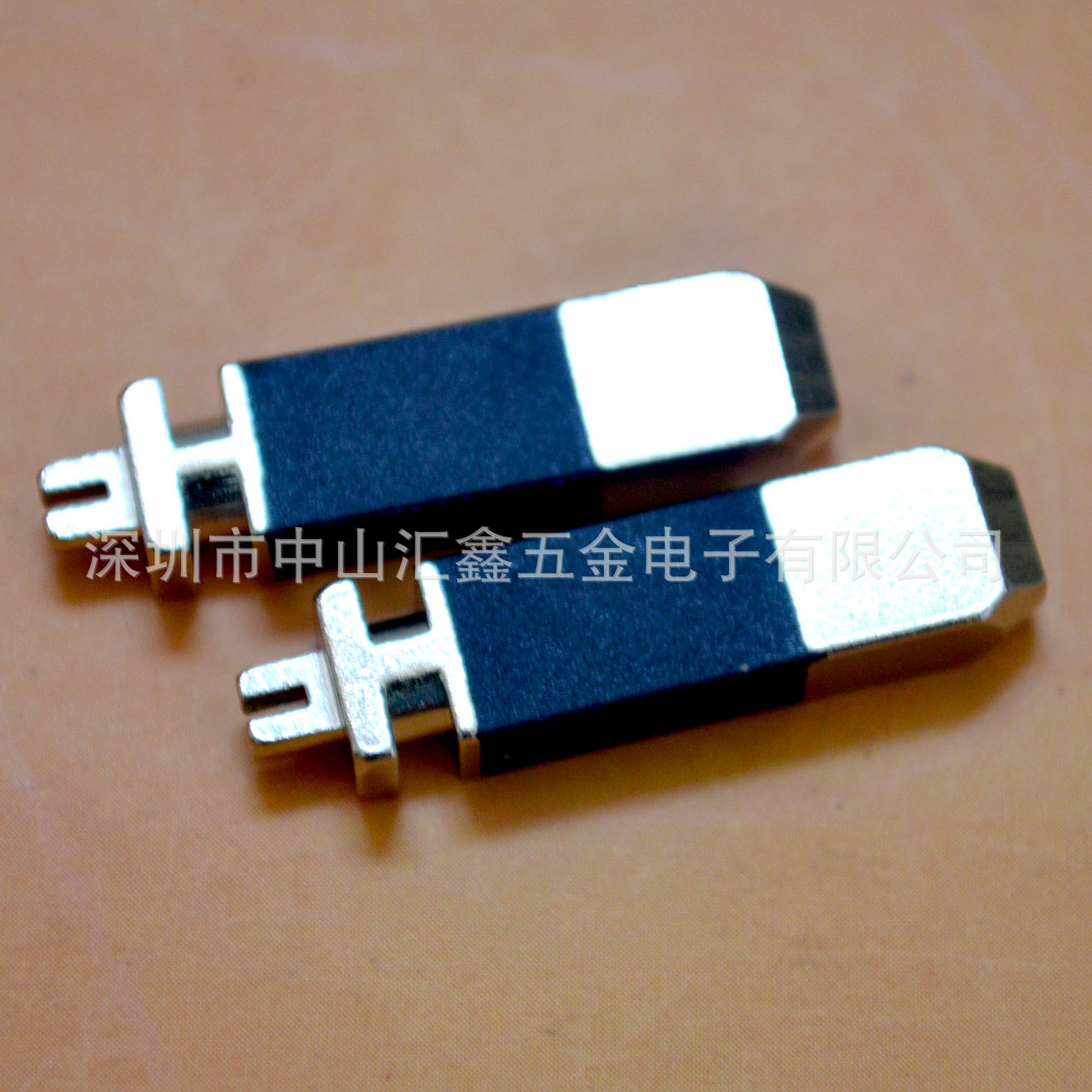 厂家直销26长夹线式英式插头 英规铜插脚 英标电源五金配件 BS UK