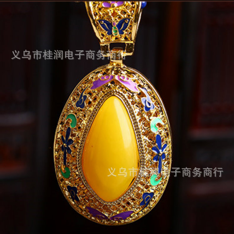 Retro style Amber Beeswax alloy High imitation The two generation Winnings Pendant originality Pendant Manufactor wholesale sale