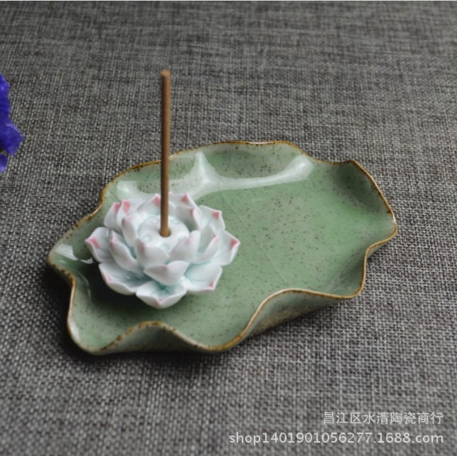 陶泥豆青荷叶1_副本