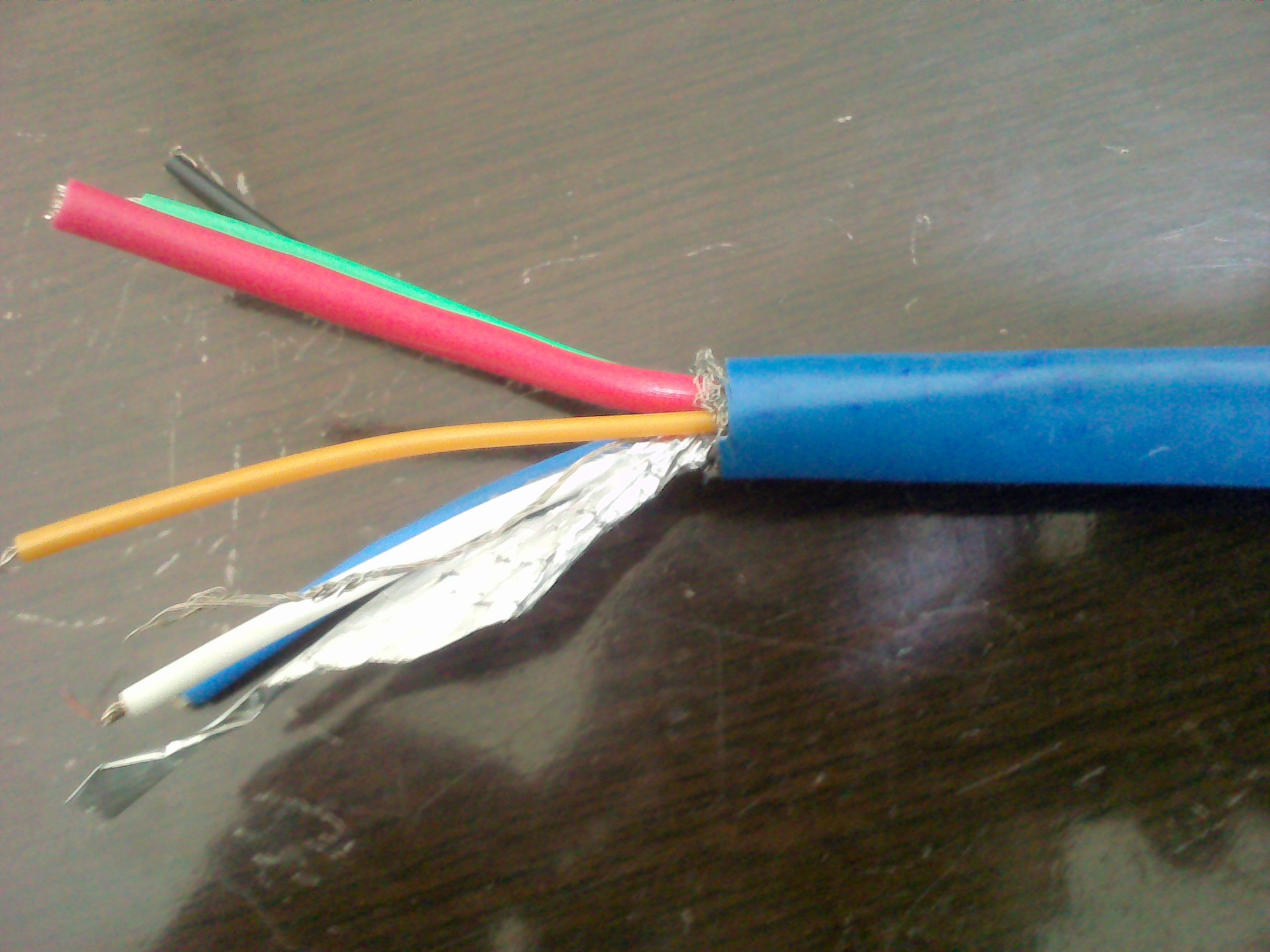 MHYVRP1*2*7/0.28矿用电缆MHYVRP2*2*7/0.28矿用屏蔽信号电缆