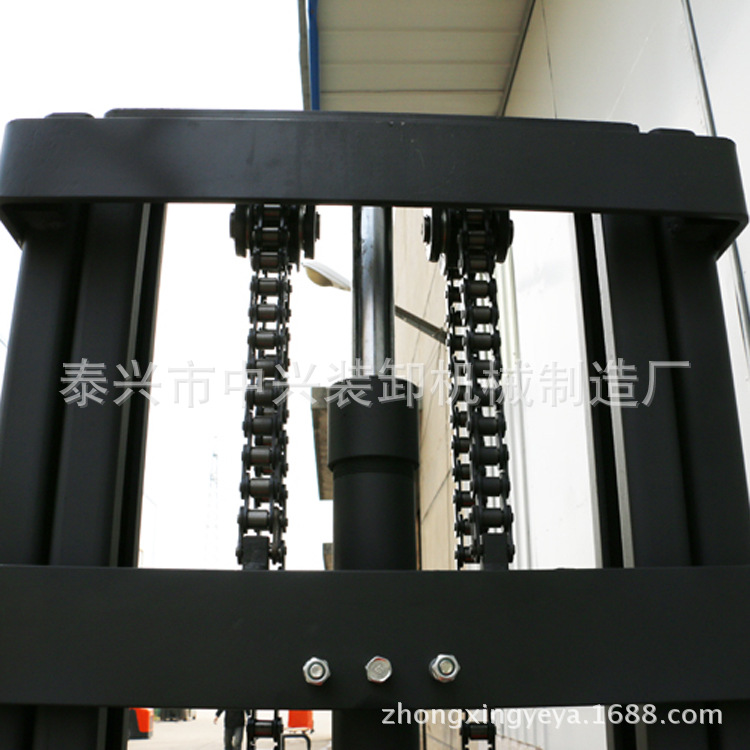 新款全电动托盘堆垛车11