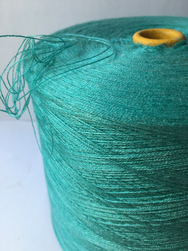 毛腈纱线50%腈纶50%羊毛16支 本白