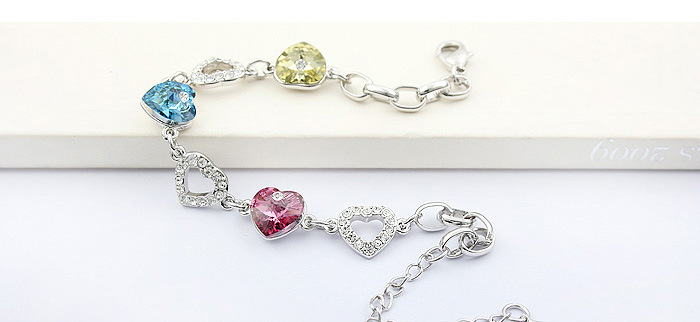 Mode Forme De Cœur Alliage Plaqué Or Évider Incruster Cristal Strass Femmes Bracelets 1 Pièce display picture 1