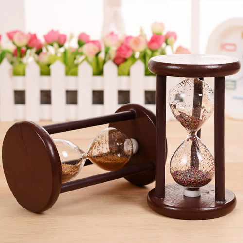 Retro simple wooden hourglass, home student desktop timer decoration, restaurant table creative decoration
