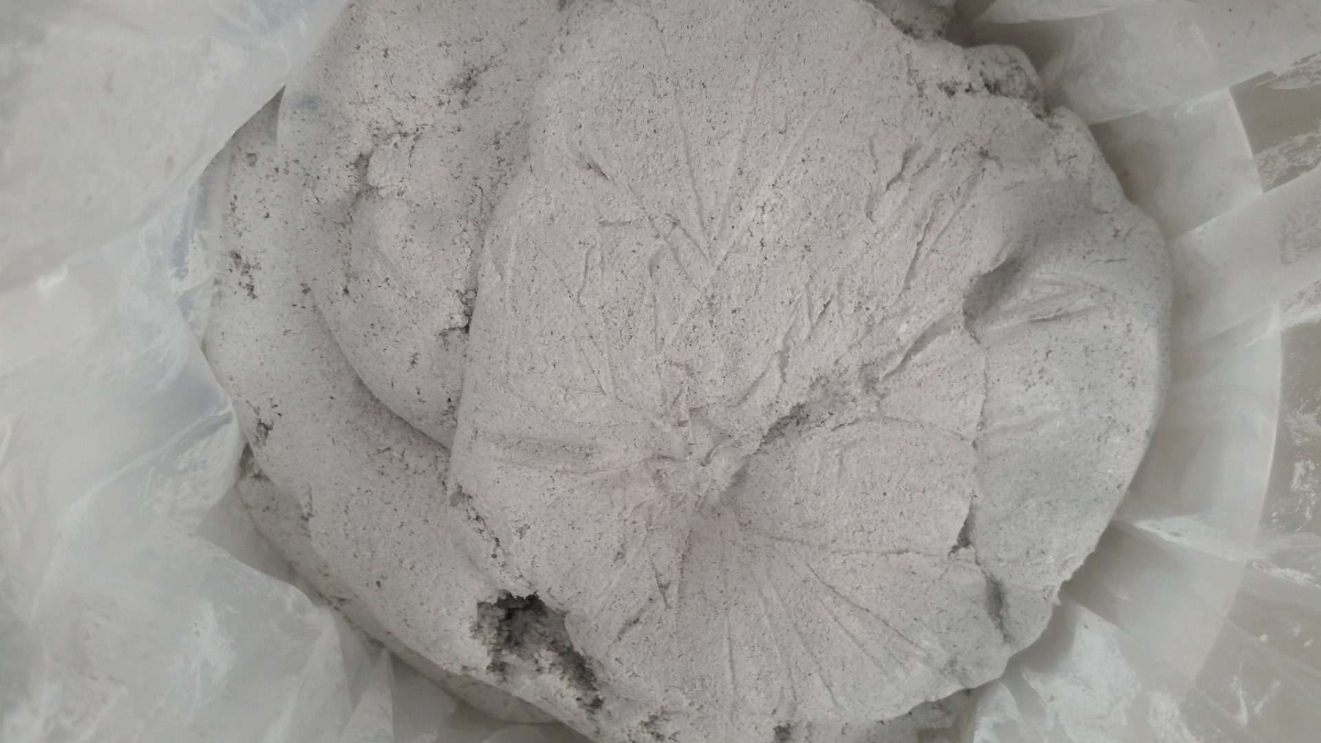 铸造熔炼 中频炉 塑性耐火泥 修补 炉衬 炉嘴 炉口 炉膛 炉领