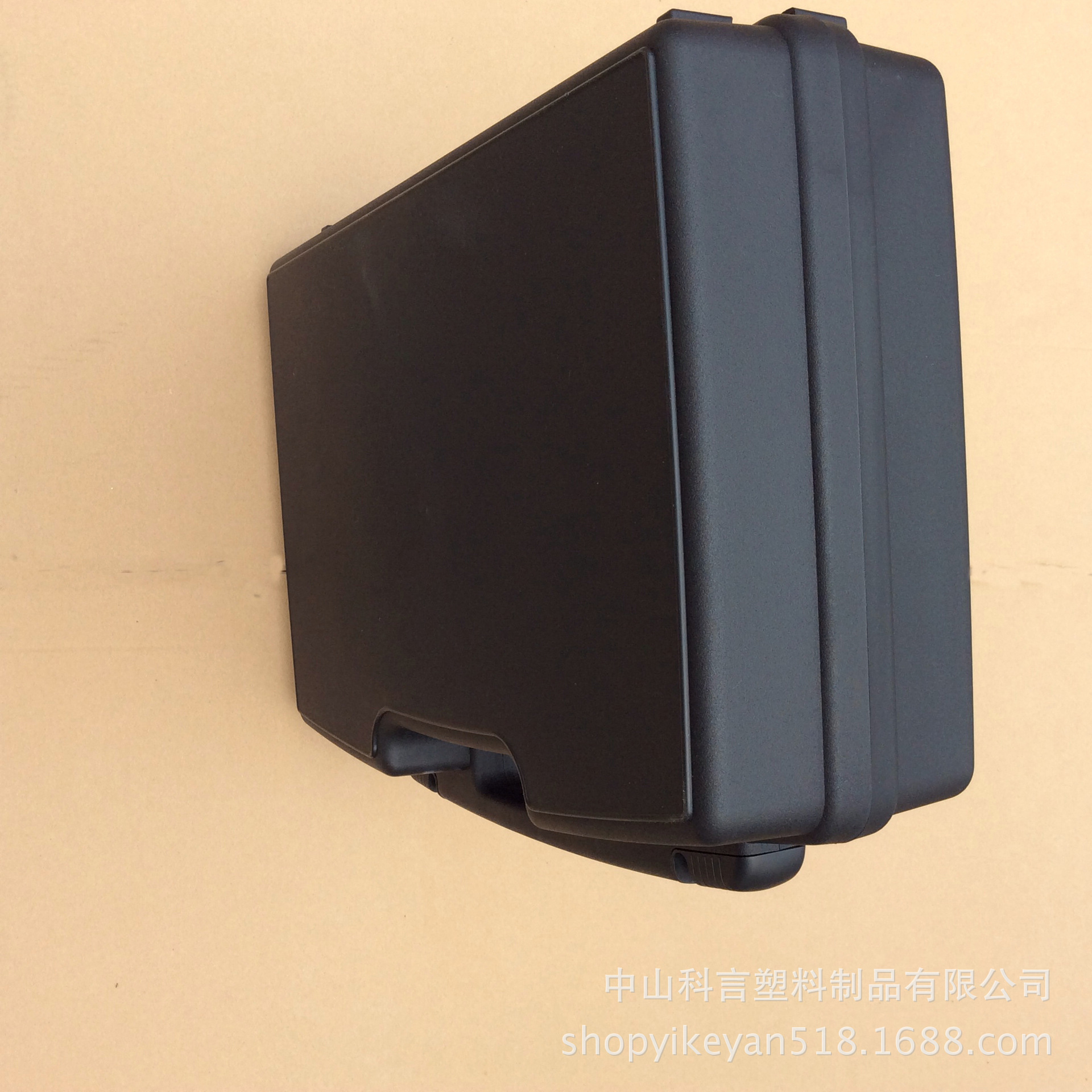 4C3C8D5D-E977-445D-A584-8936D3