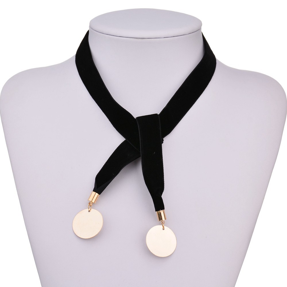 Alloy Material Geometric Pattern Wafer Pendant Velvet Necklace Free Adjustment Collar