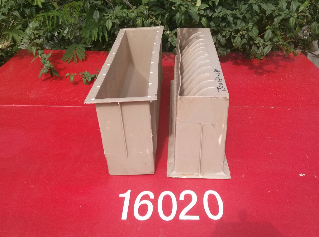 厂家供应多种路缘石塑料模具可来图来样制作