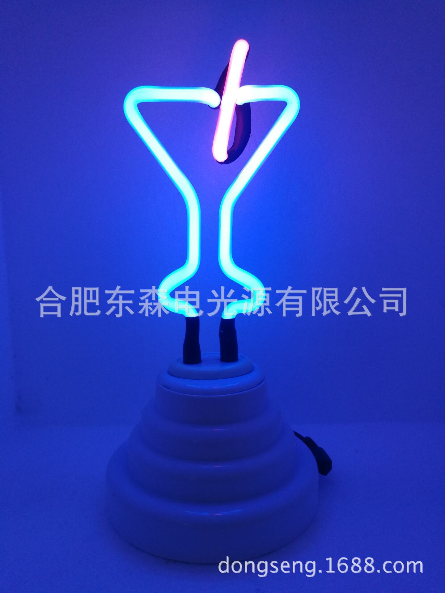 공급 스몰 사이즈 마티니 네온, USB 네온