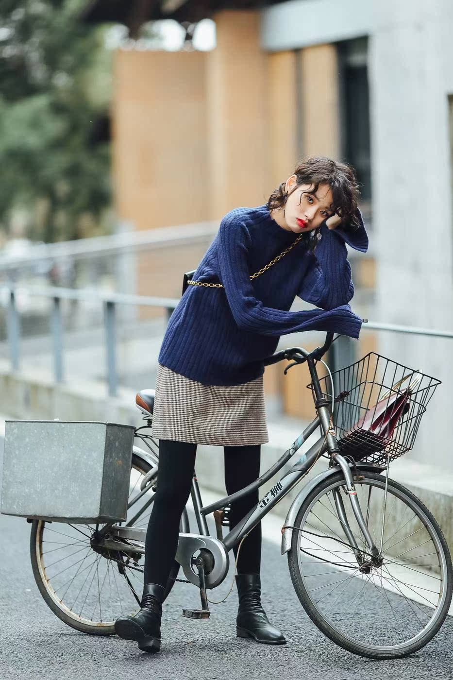 半高领毛衣_袖半高领毛衣_软糯翻袖半高领毛衣