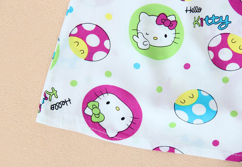 3036851387_1928358775