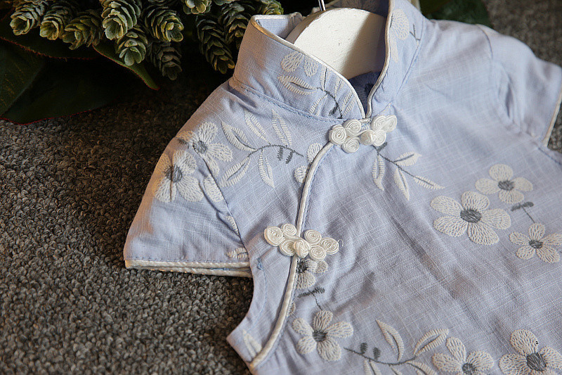 2835457874_1870743291