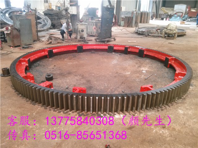 供应四川重型1.8米运行平稳噪音小的活性炭转炉大齿轮锻钢小齿圈