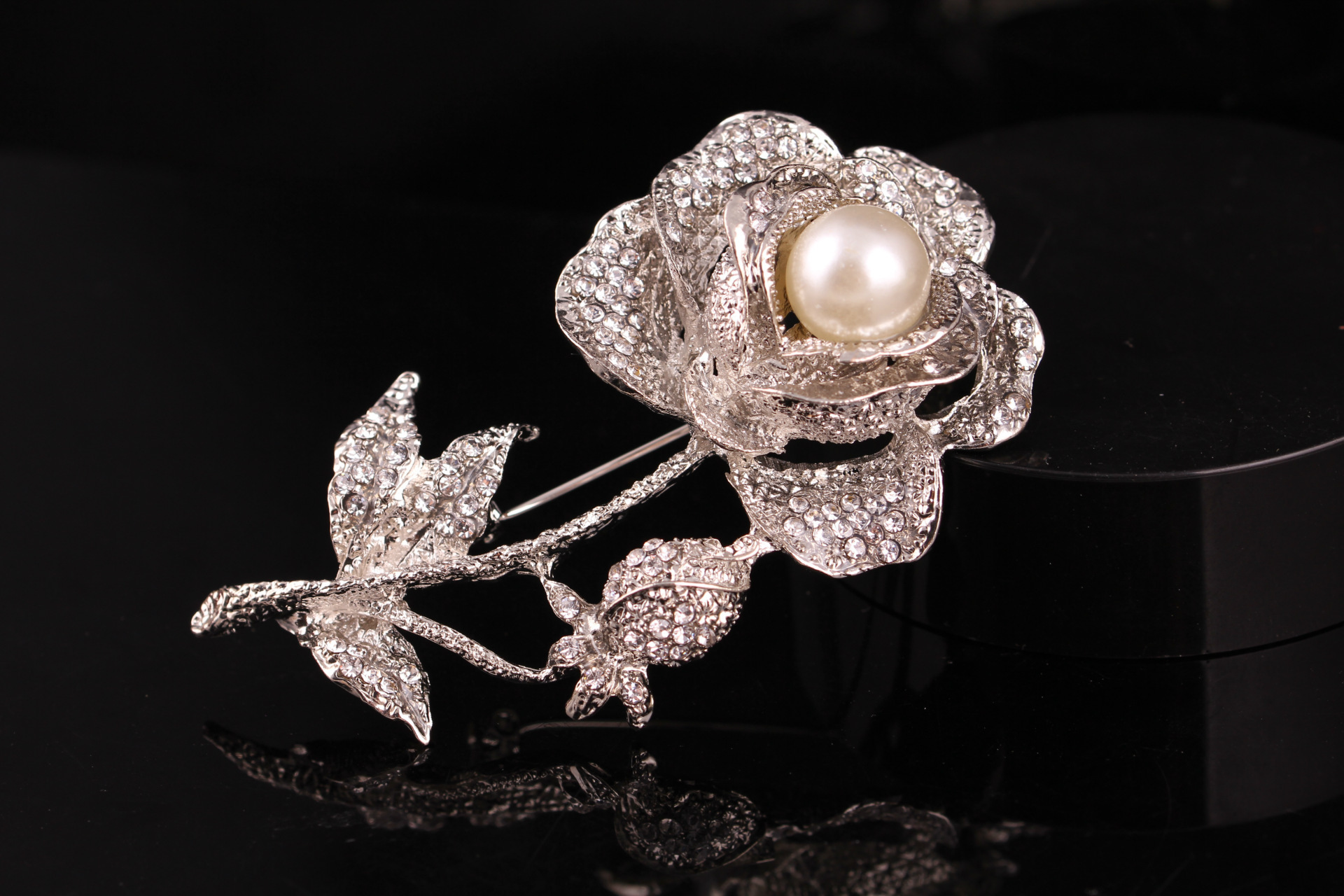 Broche en strass et perles de grande taille, style rétro coréen, boucle de corsage, accessoires pour femmes_voghion.com