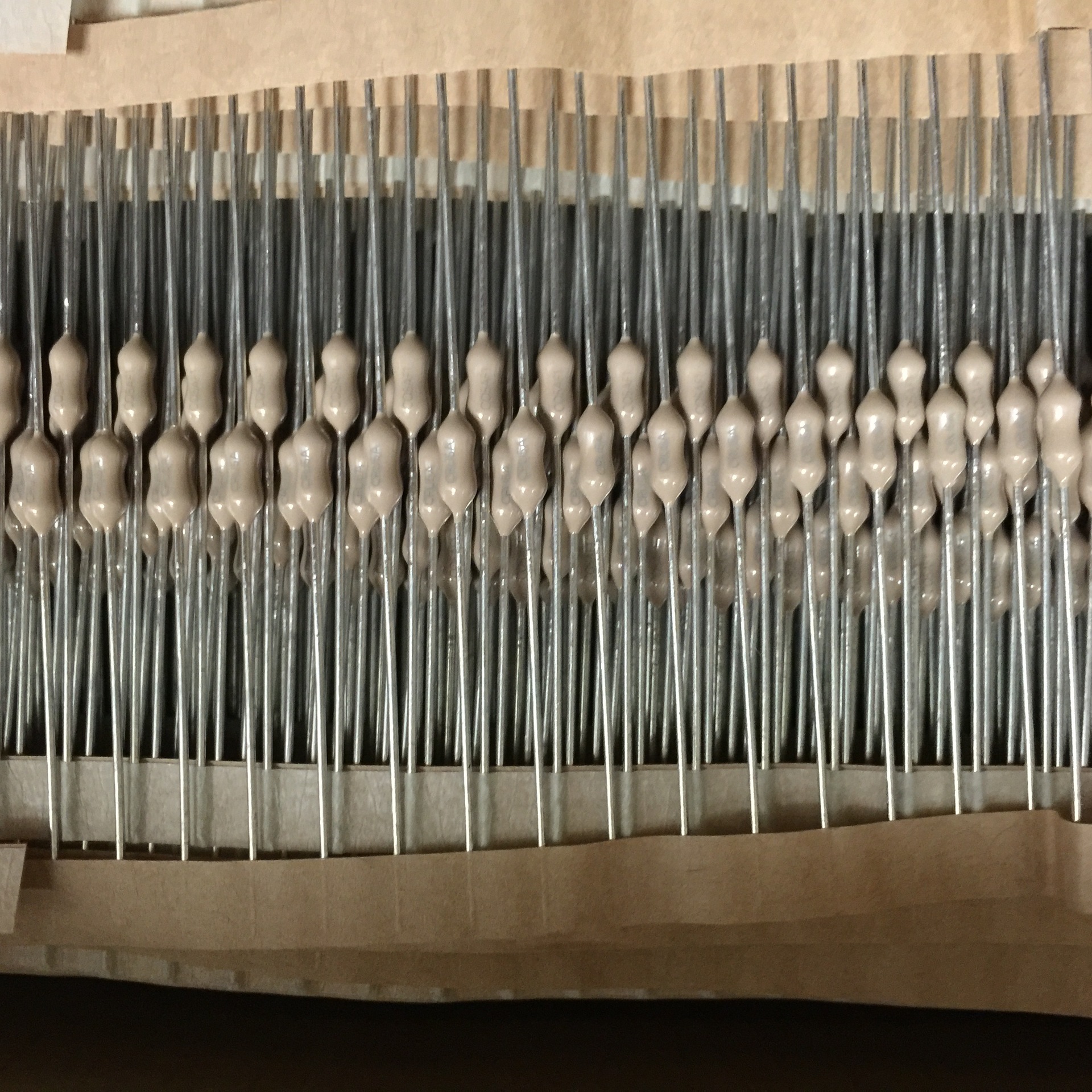 功得CONQUER电阻式保险丝PFP5A125V一合3000个接受订货