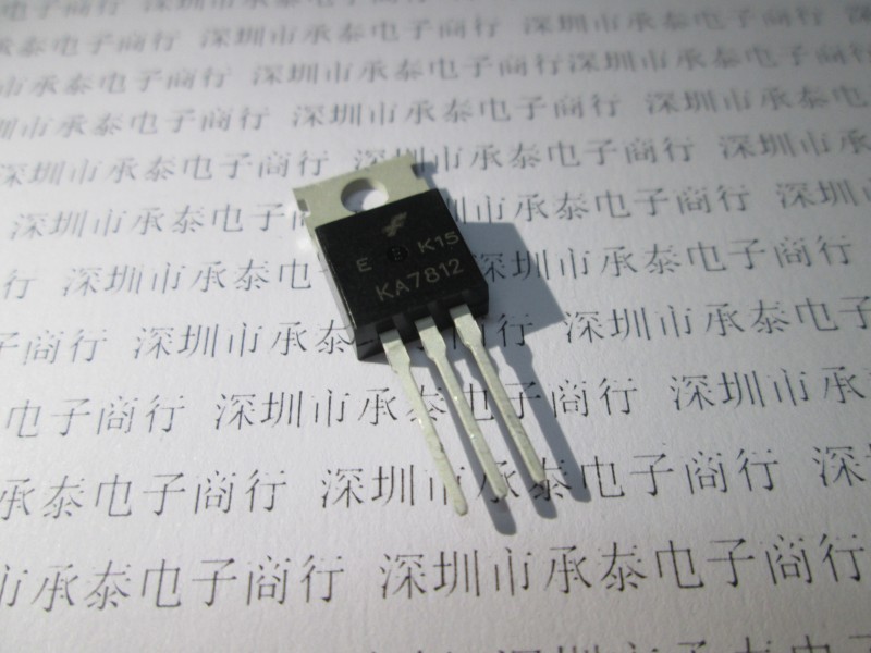 三端稳压管 KA7812 KA7812ETU TO-220 全新进口原装