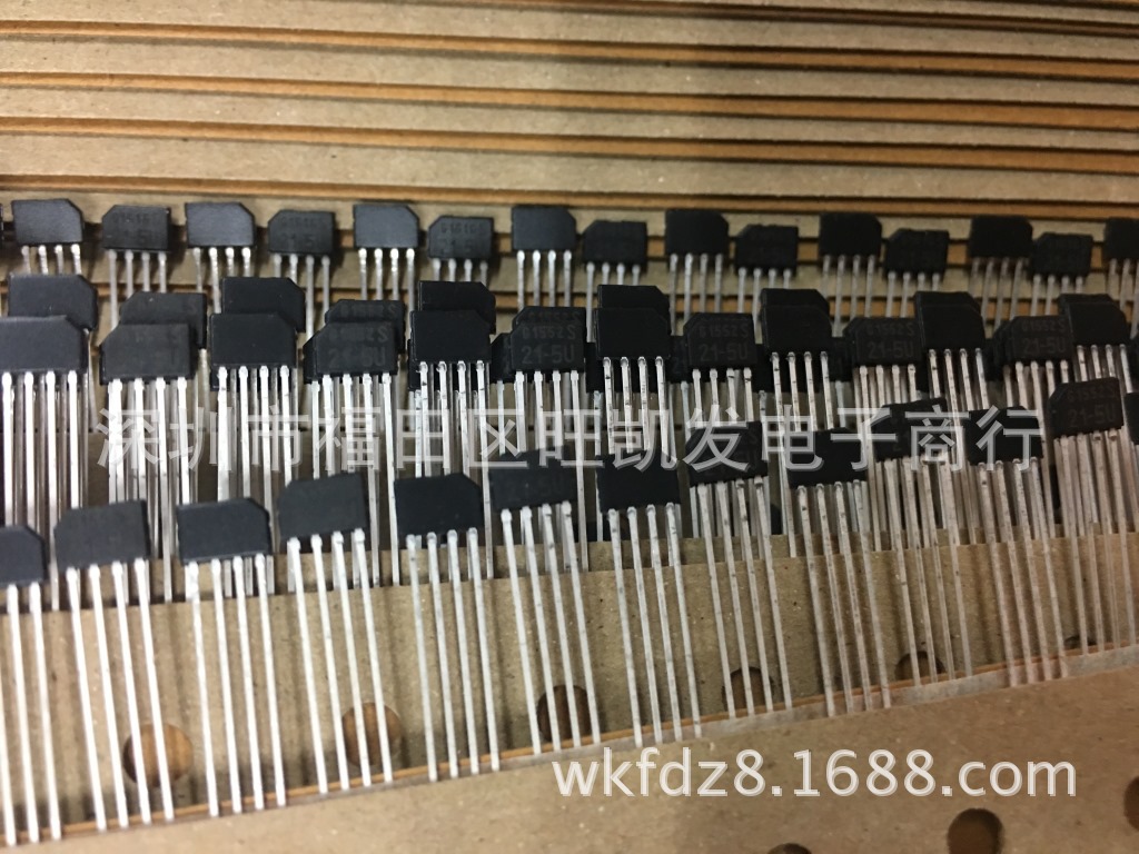 齿轮传感器 TLE4921-5U 21-5U 汽车专用 霍尔传感器 原装正品