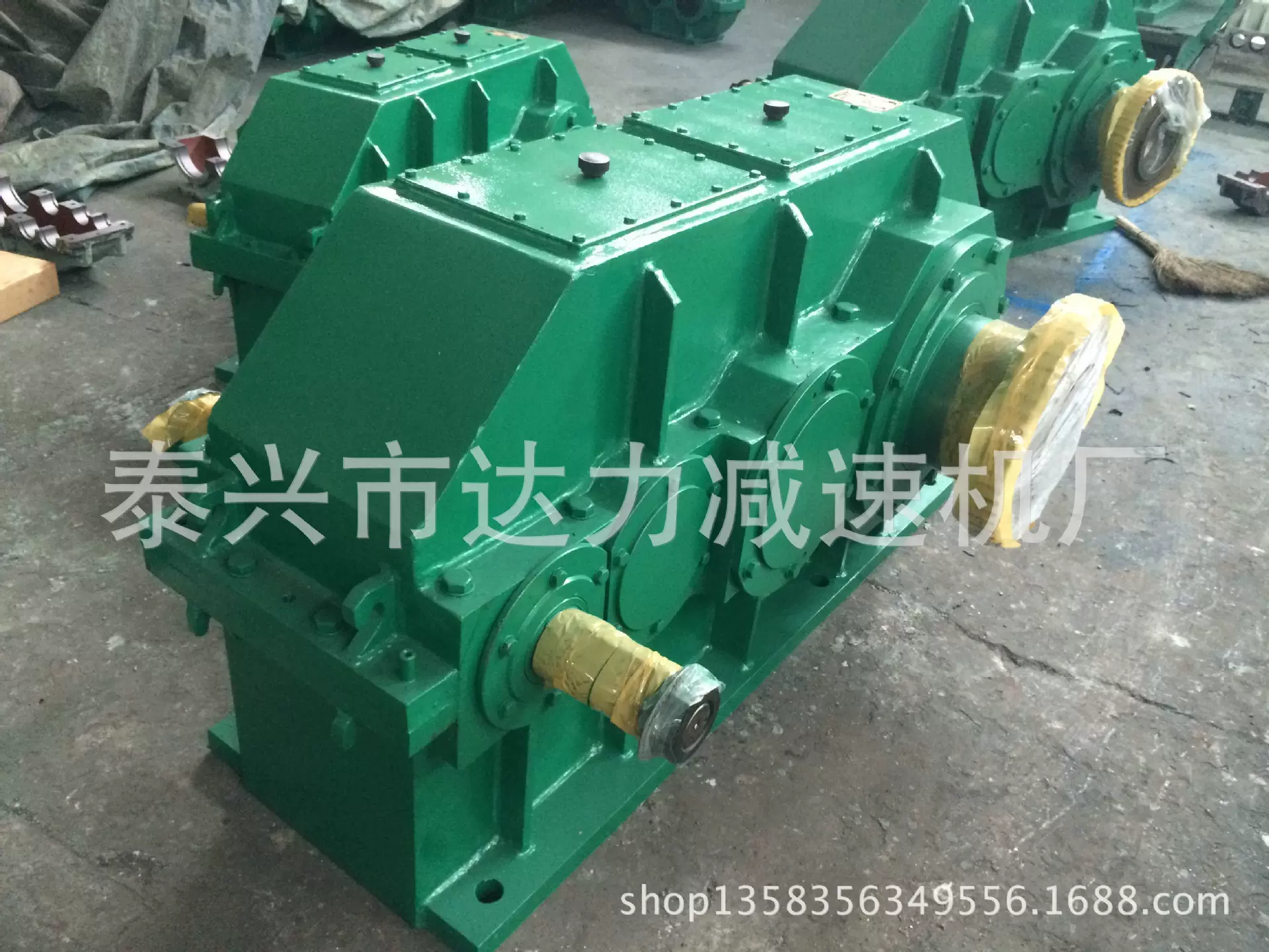 厂家供应减速机 硬齿面圆柱齿轮减速机定制 硬齿面减速机