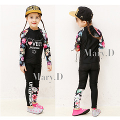 2022 Korean new style children's swimsuit fashionable sweet and cute girls swimsuit split long-sleeved sun protection baby swimsuit