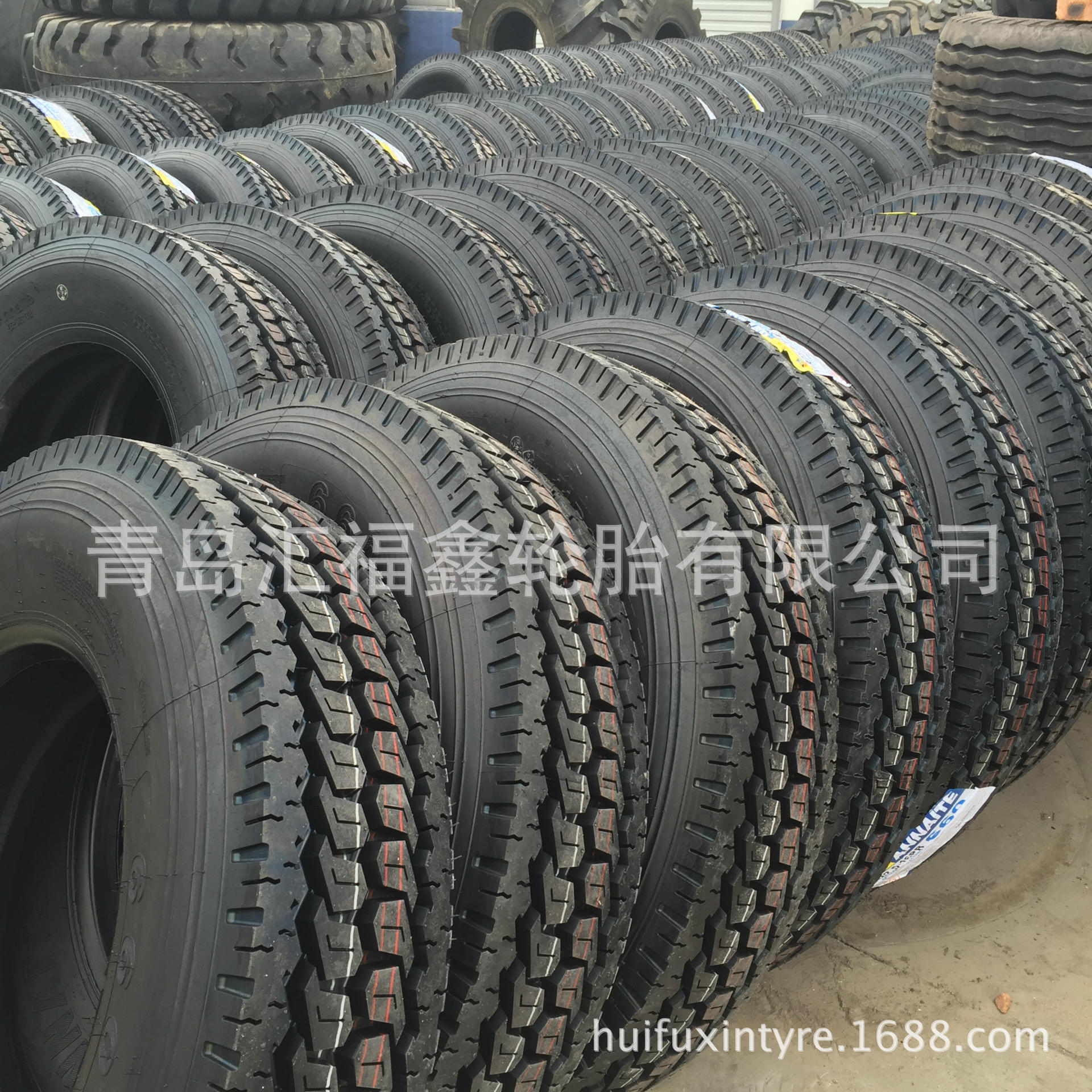 出口供应钢丝子午线轮胎12R24.5 卡车轮胎 可以出口拼柜