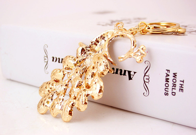 41g Weight Alloy, Metal Material Animal Pattern Unisex Gender Pink, Purple, Red, Blue, Gold Color Creative Diamond Peacock Keychain 21