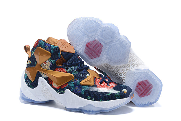 詹姆斯战靴_詹姆斯13代全明星战靴防滑耐磨篮