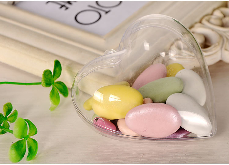 A large quantity of heart-shaped transparent Christmas balls, PS plastic balls, scene decoration, macaron plastic balls, high-quality plastic balls in stock detail image 12