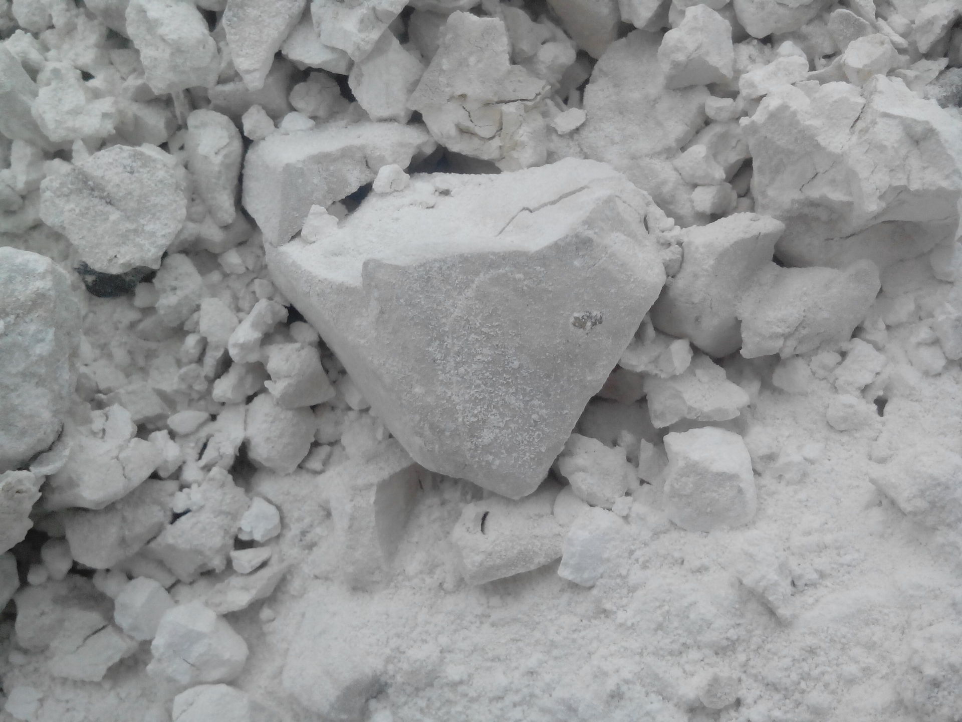 现货供应 各规格建 筑材料 石灰岩 花岗岩 玄武岩 碎石产品-阿里巴巴
