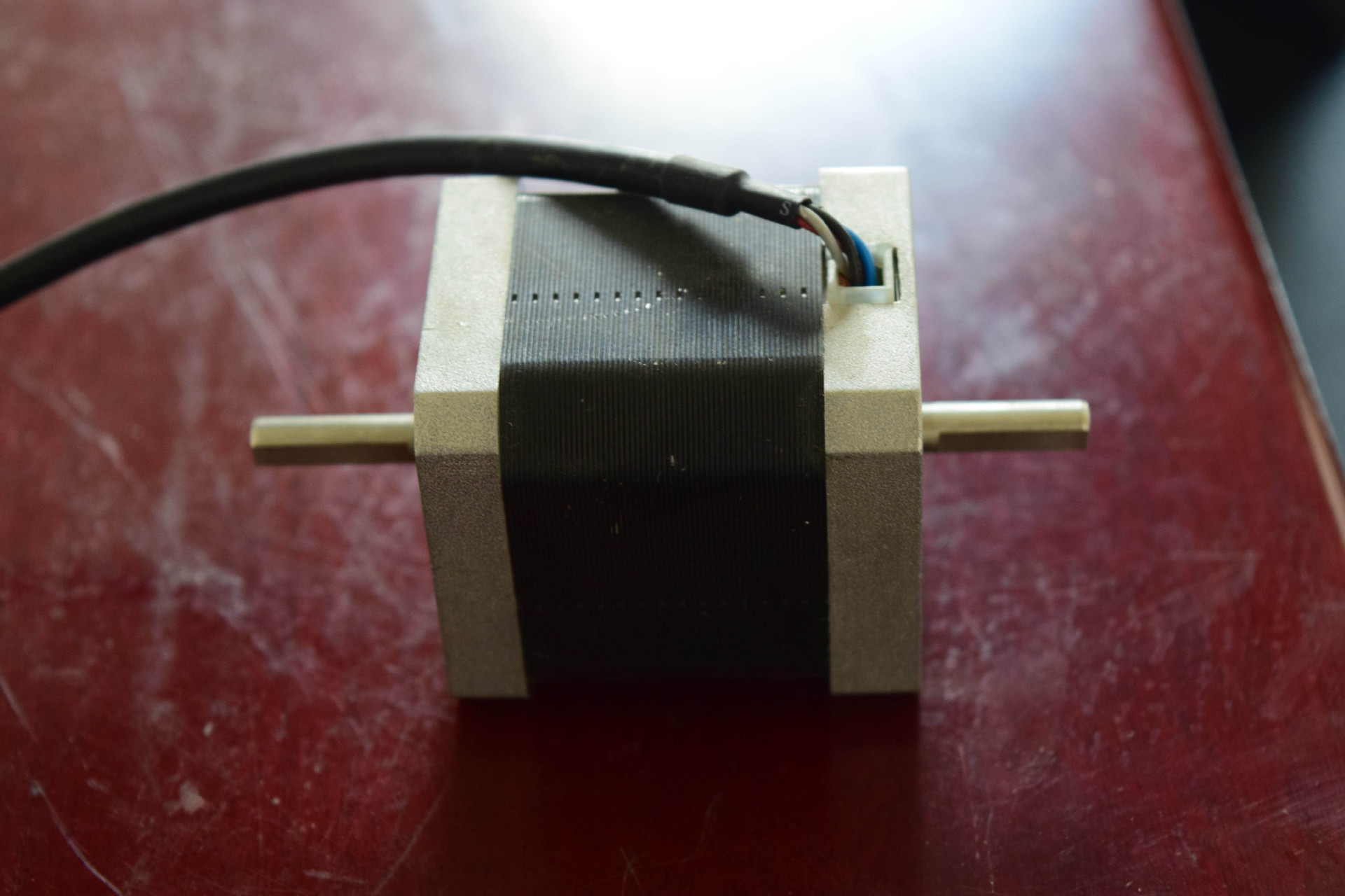 闭环步进马达低噪音混合式步进电机两相1.8°42mm步进马达