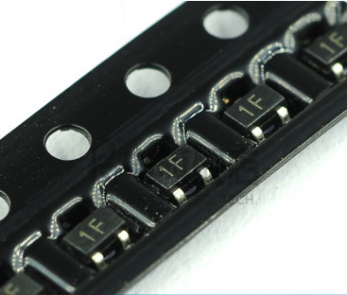 原装长电CJ贴片三极管晶体管 BC847BW SOT-323 全新原装现货