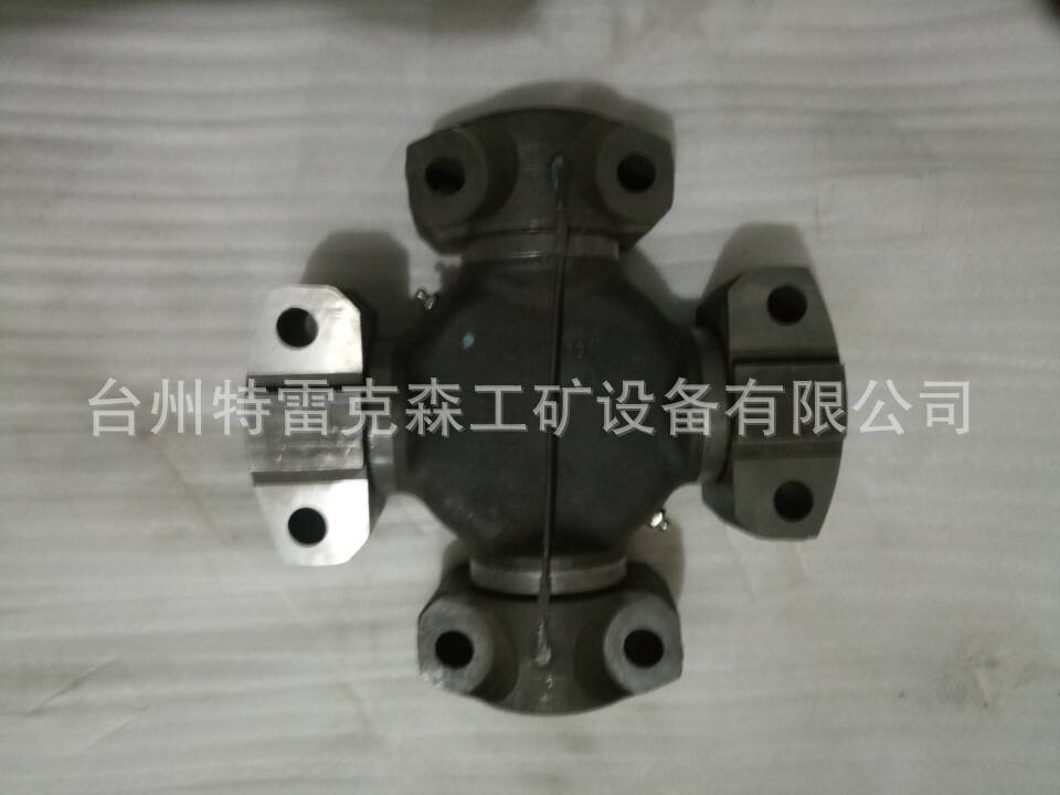 供应  TEREX parts  特雷克斯原厂件 15271476   十字轴进口