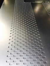 供应圆孔冲孔网 不锈钢冲孔板 装饰铝板网 万孔洞洞板 带孔铁板