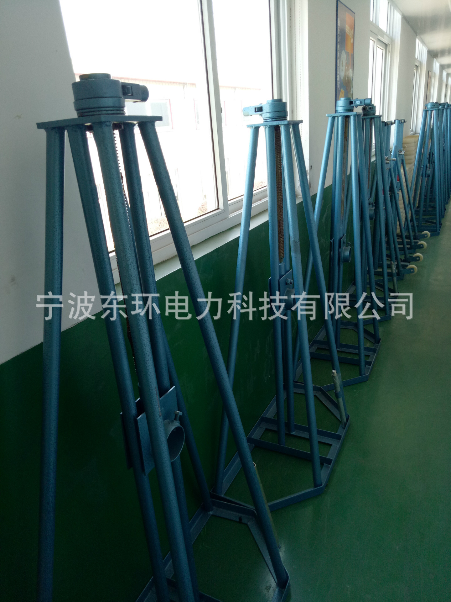 三角机械支架 丝杆轴托架手摇柄 1T3T5T立柱式框式放线架-阿里巴巴