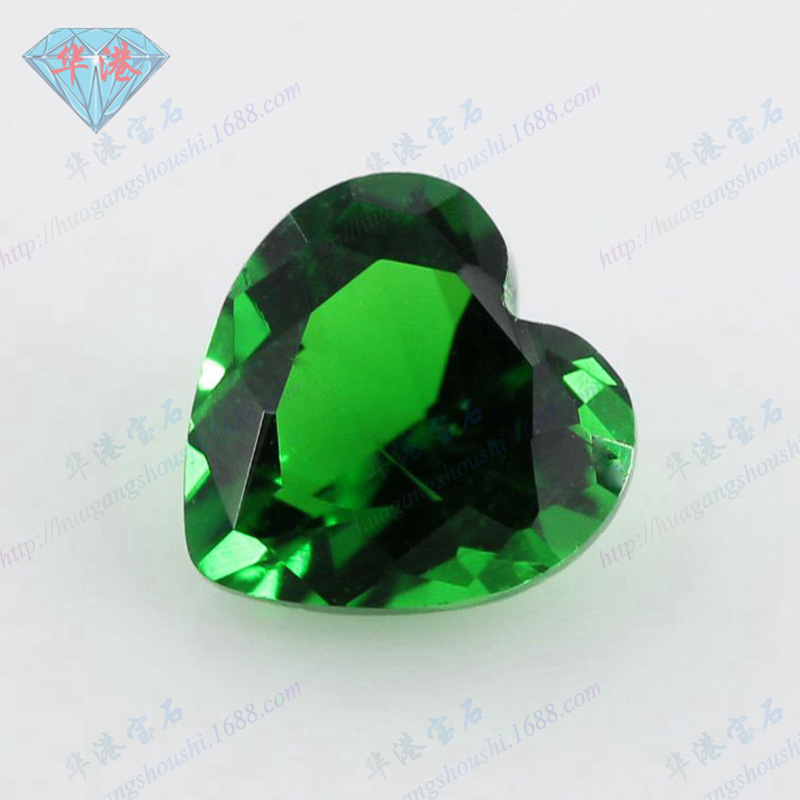 华港宝石心形绿色玻璃裸石批发人造祖母绿色宝石尖底戒面diy 阿里巴巴