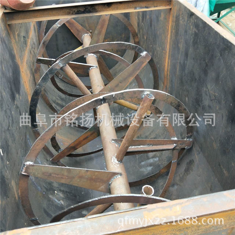 伊春全自动上料饲料搅拌机卧式饲料粉碎搅拌机