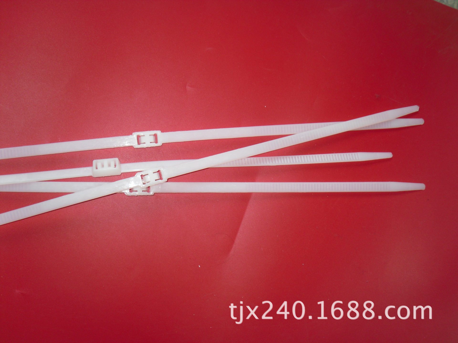 新光供应 双扣 塑料扎带 12*700