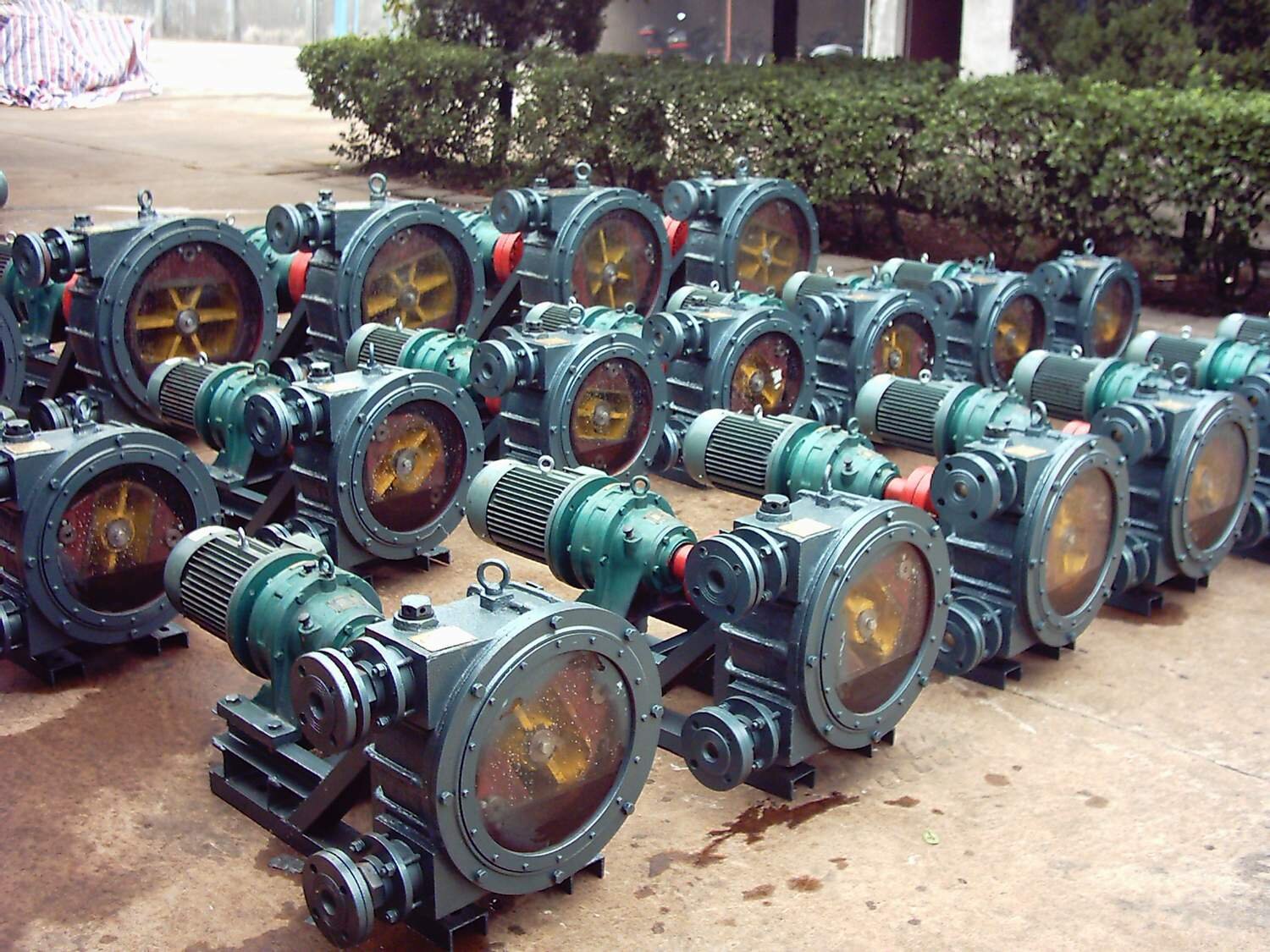 供应FRU系列软管泵