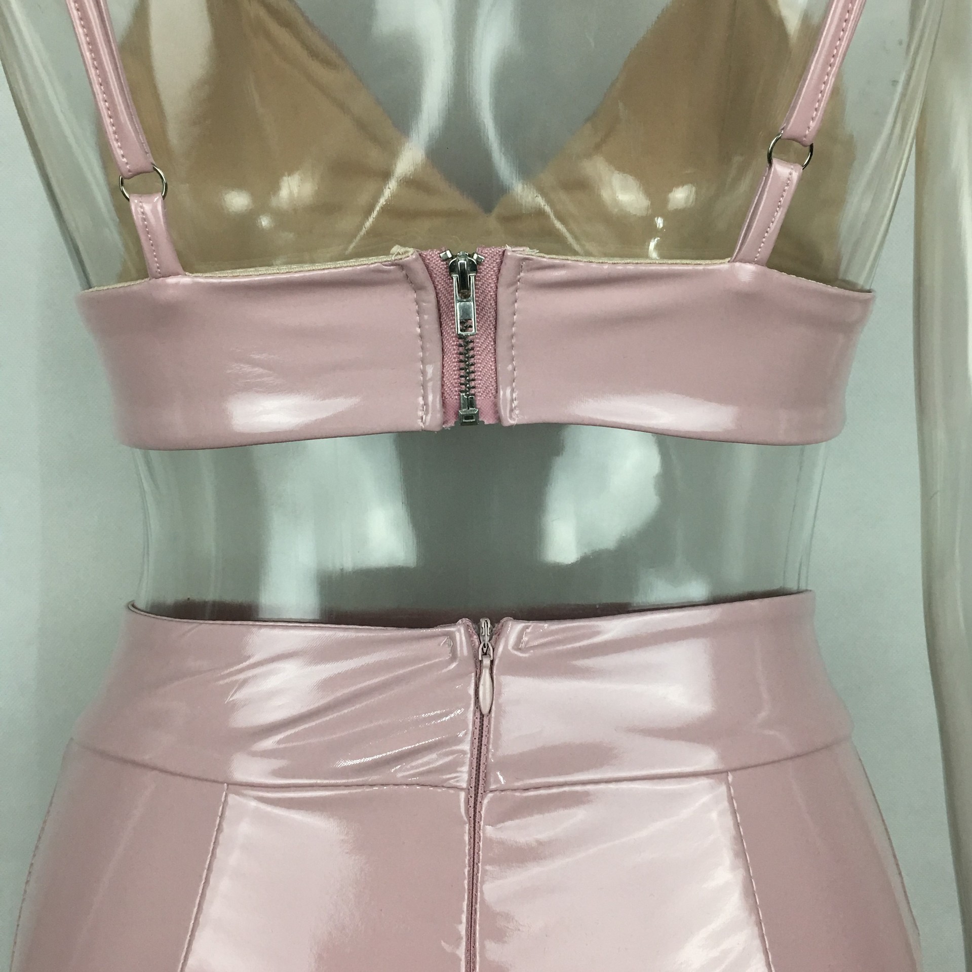 Costume femme OISEAU ROSE en Cuir PU - Ref 3333807 Image 25