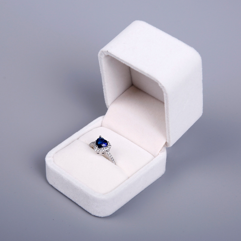 44g Weight Jewelry Boxes Classification 1 Piece Quantity Holiday, Daily Occasion Simple Style Commute Solid Color Plastic Cloth Jewelry Boxes