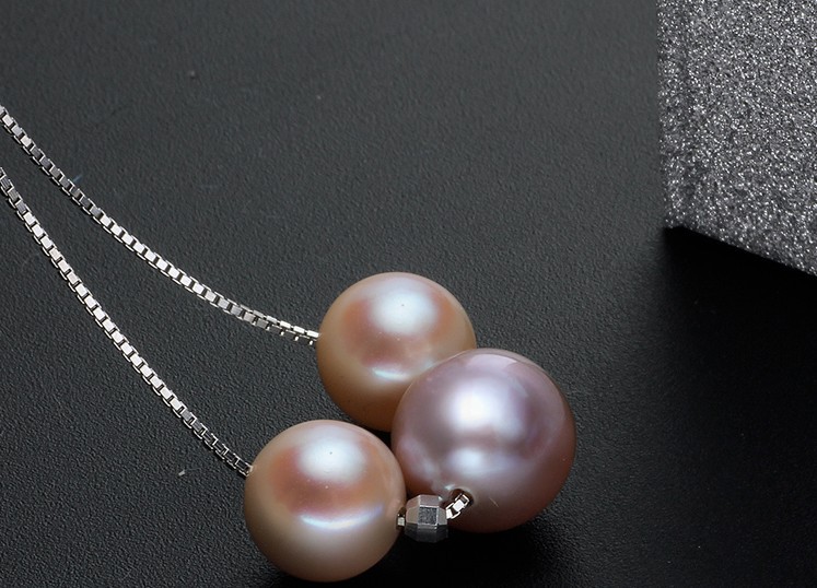 Zhujing Natural Freshwater Pearl Necklace