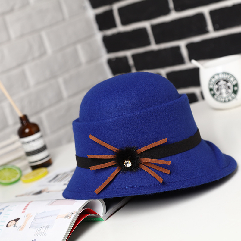 Sombrero de mujer de otoño e invierno de lana de estilo coreano con forma especial de diamantes de imitación elegante sombrero de mujer a prueba de frío cálido bombín sombrero de cuenca sombrero bolsa de pelo superior