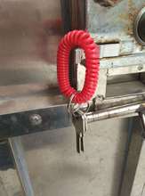 供应精美彩色塑料弹簧圈  QQ圈 钥匙圈  弹簧手圈