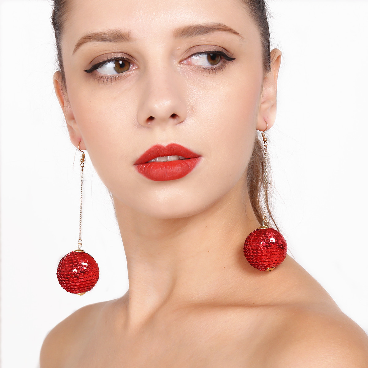 Fashion Simple Earrings Geometric Sequin Ball Pendant Earrings display picture 18